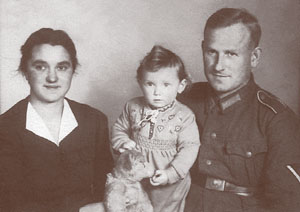 Siegrun with her parents (1941)